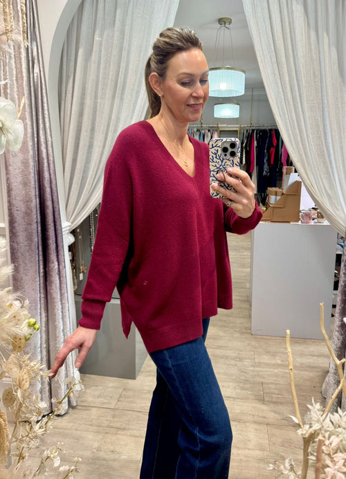 White Hanger Alpini V Neck Jumper 16