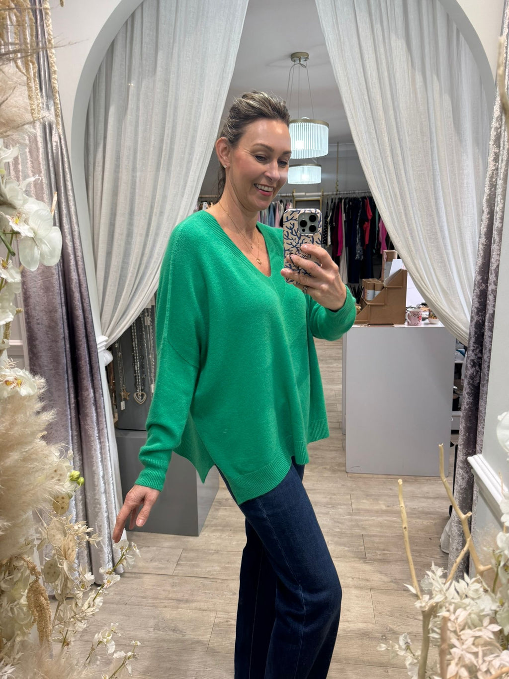 White Hanger Alpini V Neck Jumper 16