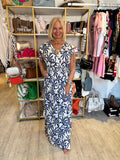 Vanessa Sleeveless Magic Dress