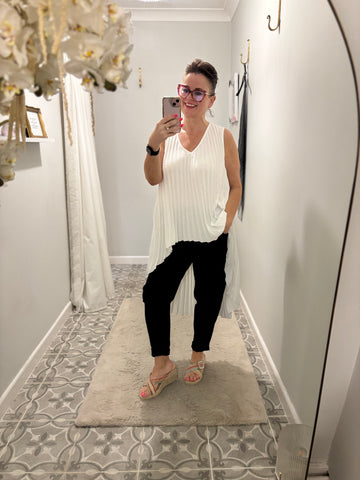 Sandy Pleated Top