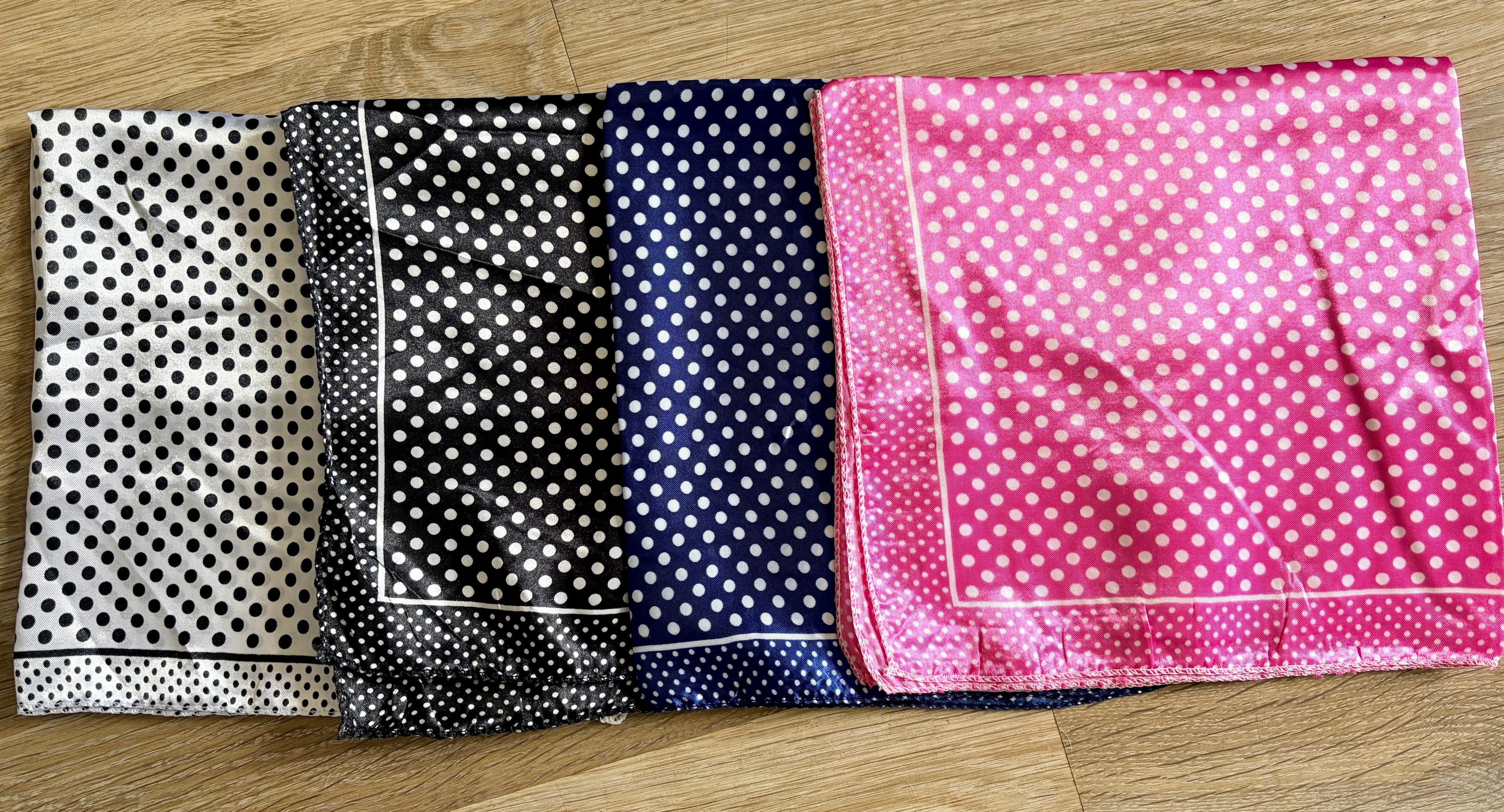 Neck Scarf/Twilly