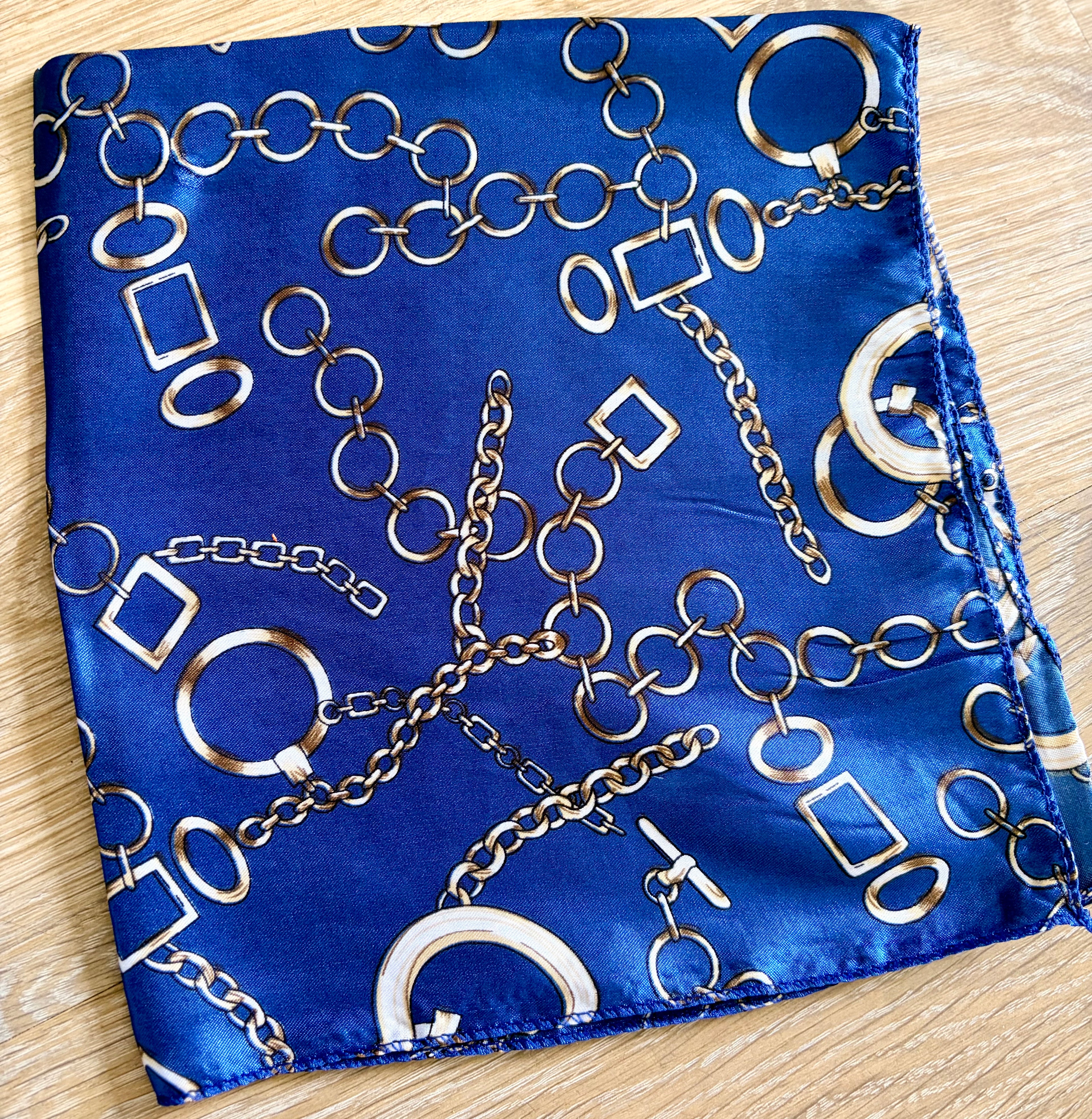 Neck Scarf/Twilly