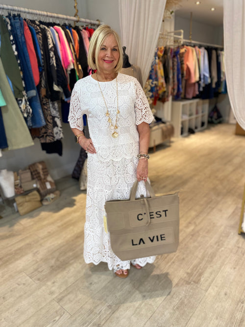 C'est La Vie Tote