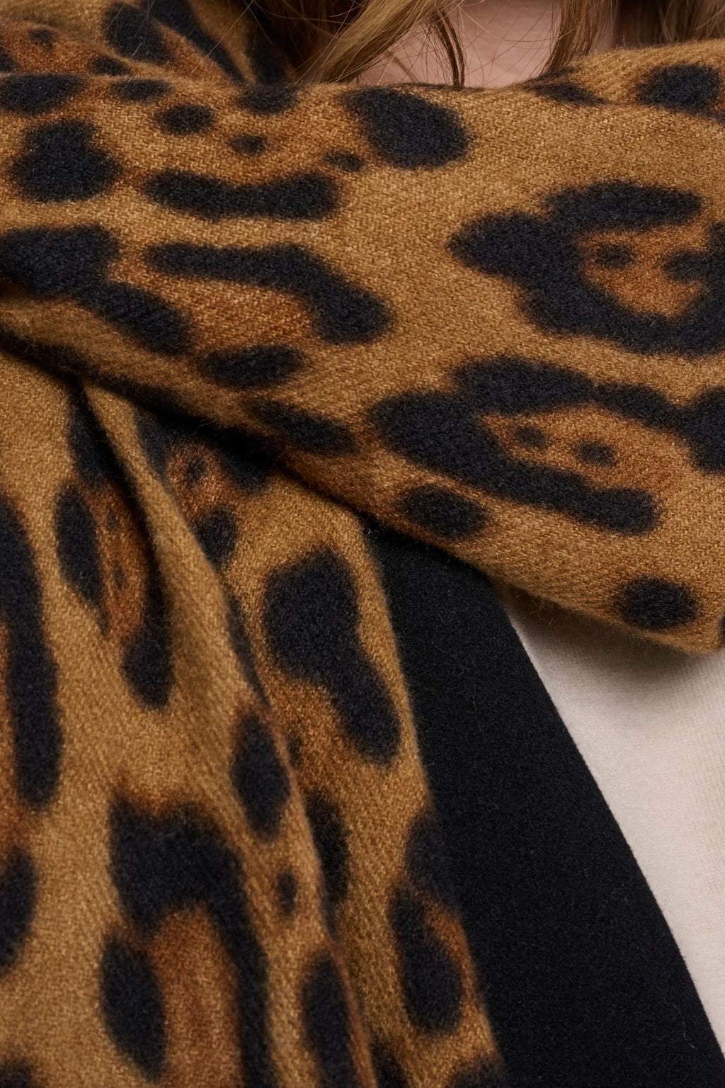 Hutton Leopard Scarf