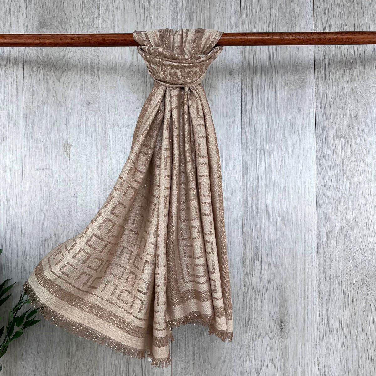 Gold Thread Geometric Print Scarf