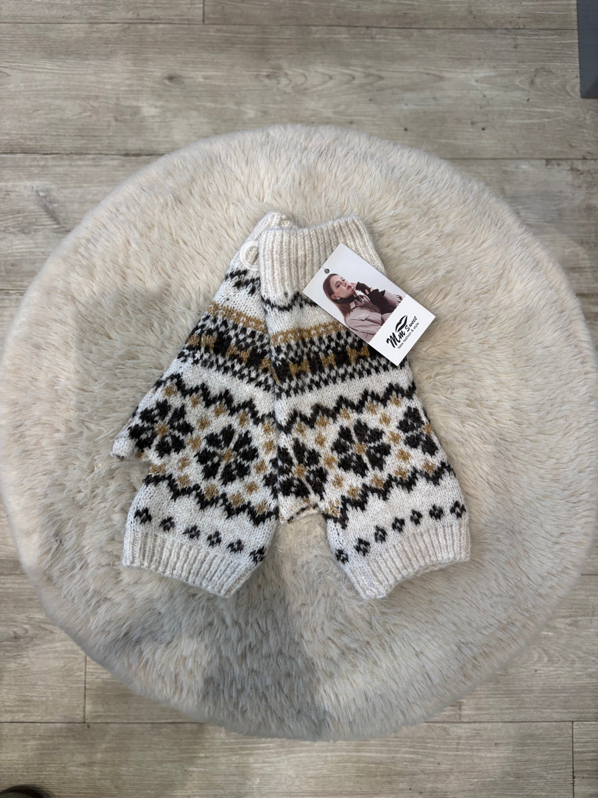 Pattern Gloves